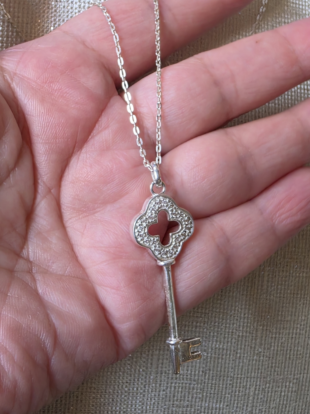 925 Elegant 20" L.A. Gem & Jewelry Design Necklace - Picture 10 of 13